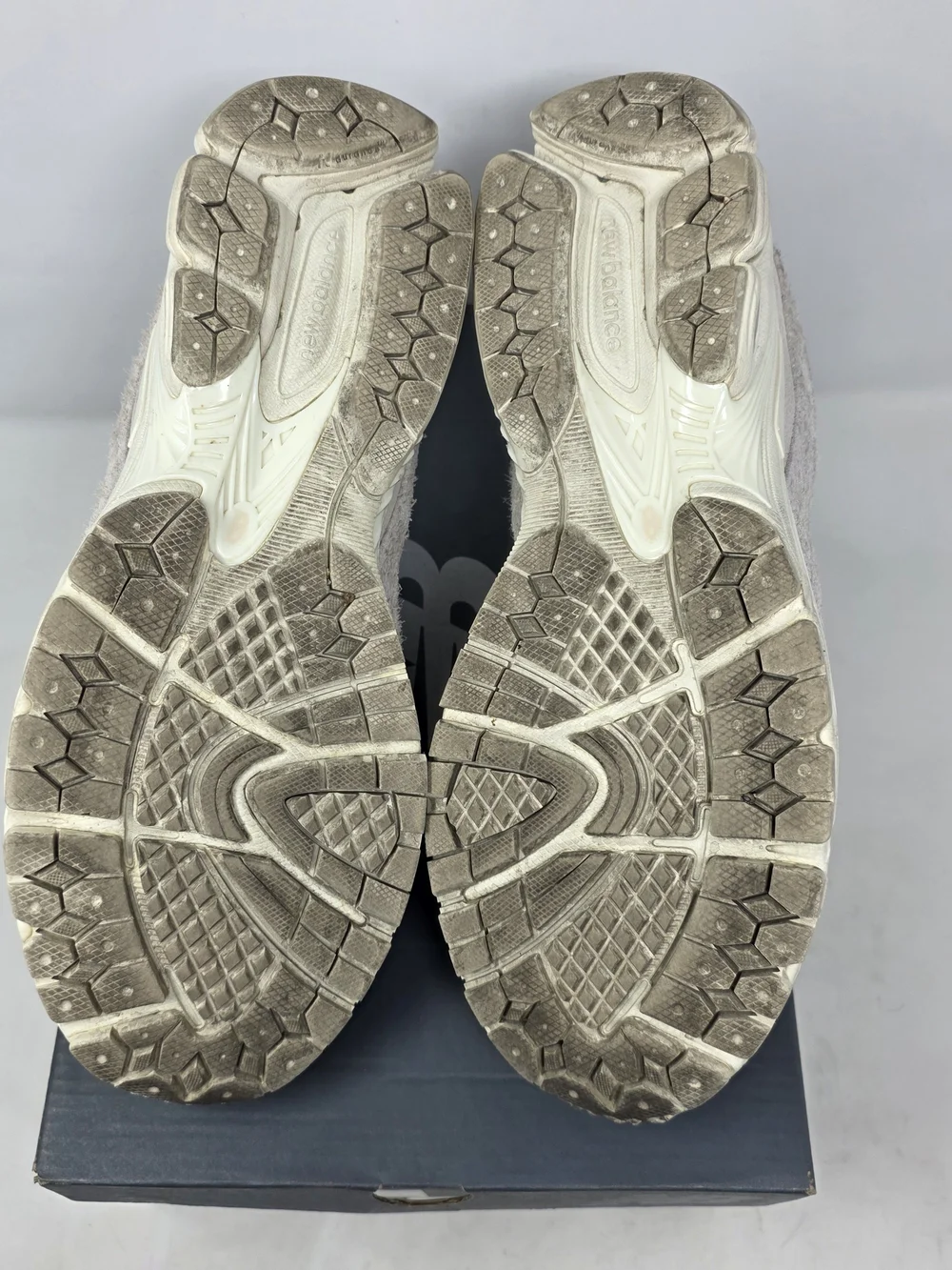New Balance 2002R Mule Slip On Calm Taupe Men’s 10 M2002RMG 2022 Replacement Box